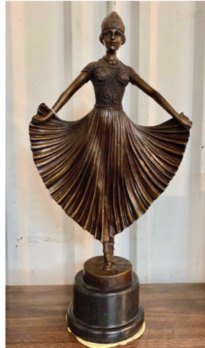 Art Deco Bronze Demétre Chiparus
Romanian Sculptor
399 Art Deco Bronze Demétre Chiparus
Romanian Sculptor
399